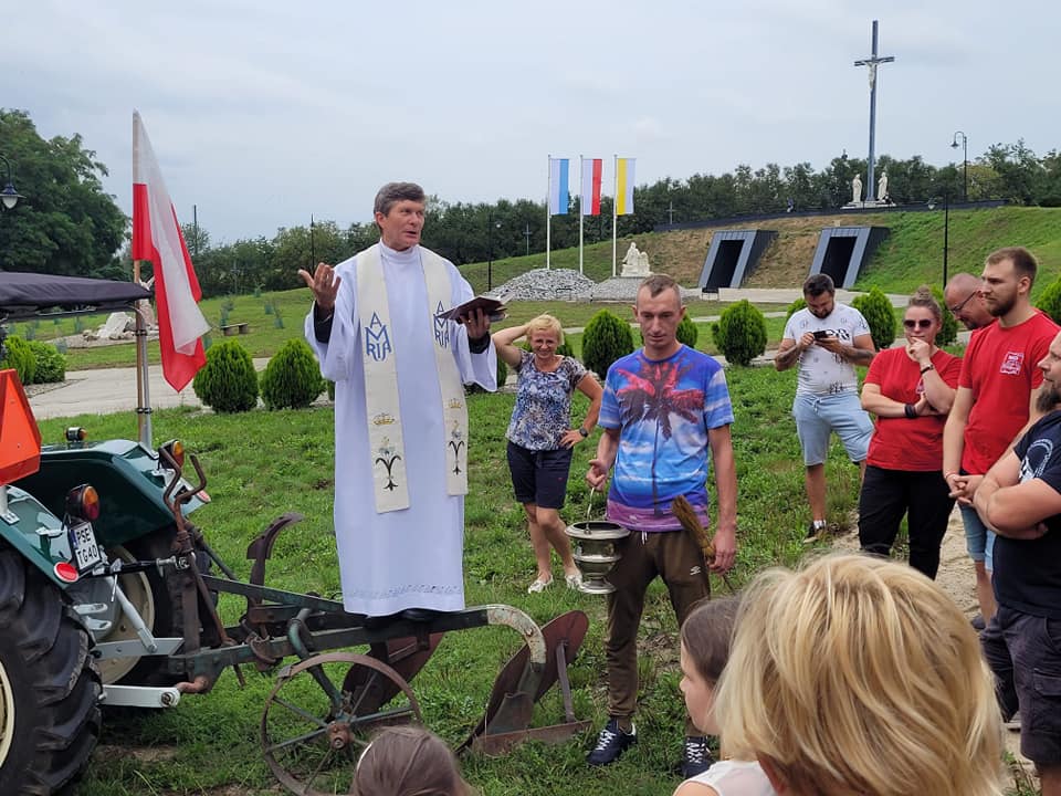 01.09.2022 -2 Zlot Klasyków PRL-u w Gowarzewie